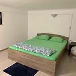 Liszt Ferenc Long-Term Budget Apartments
