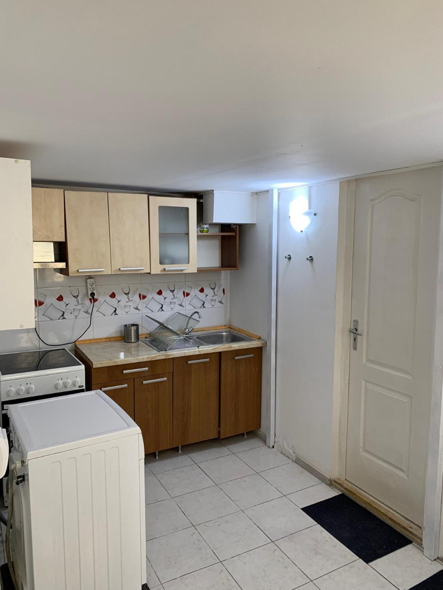 Liszt Ferenc Long-term Budget Apartment Budapest